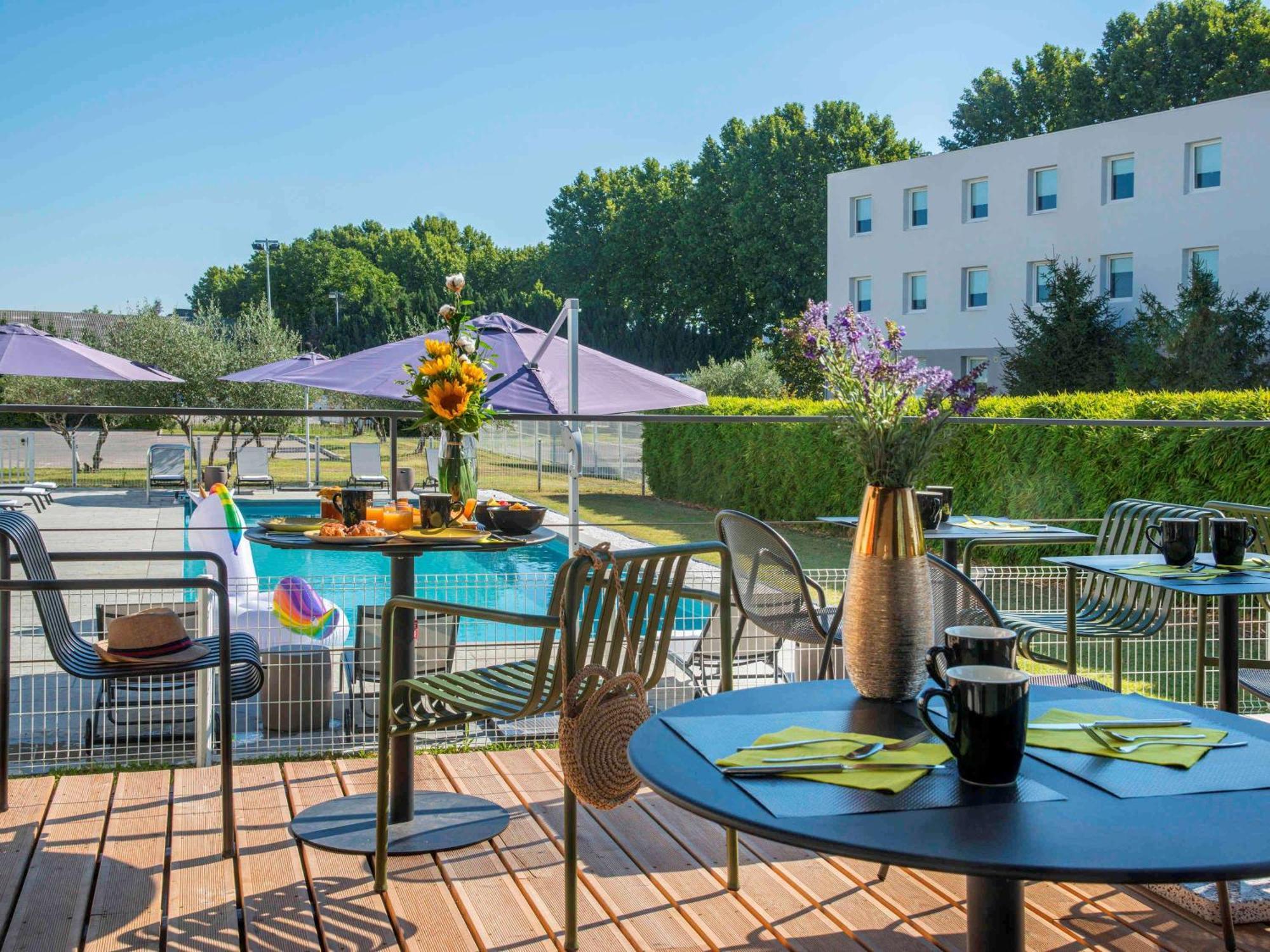 Ibis Styles Pertuis Portes Du Luberon Exterior photo